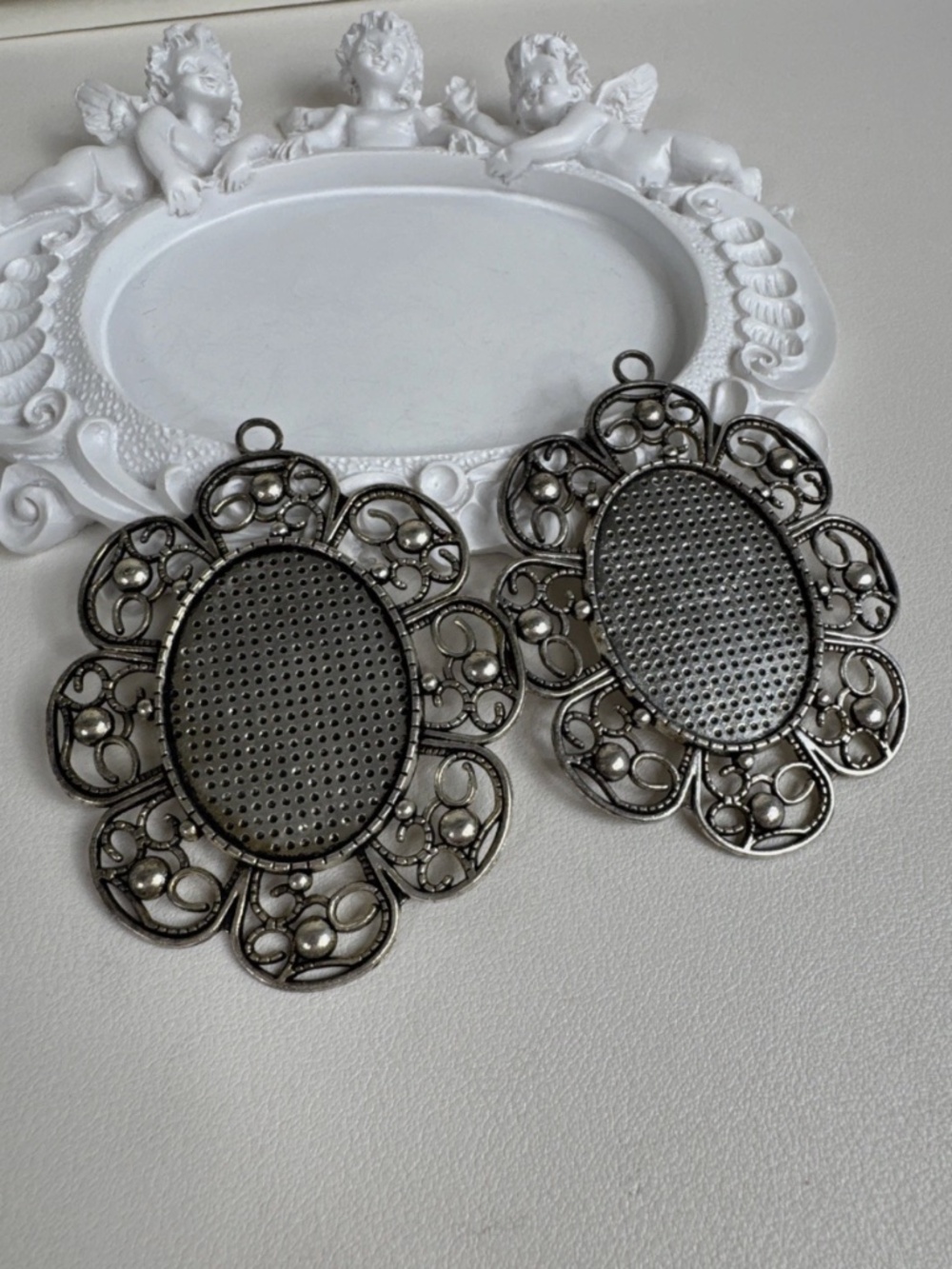 2 Pcs Silver Tone Oval Vintage Pendant Blank For 30x40mm Cabochon Jewelry Making